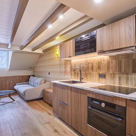 Rent A - Bonne Nouvelle *