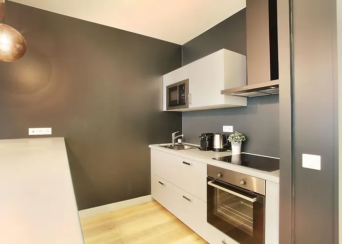 Rent A - Bonne Nouvelle Apartment *