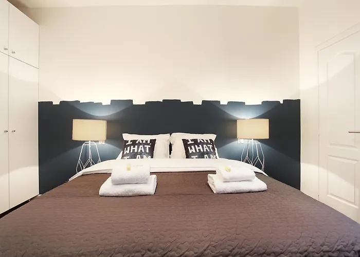 Rent A - Bonne Nouvelle * Paris