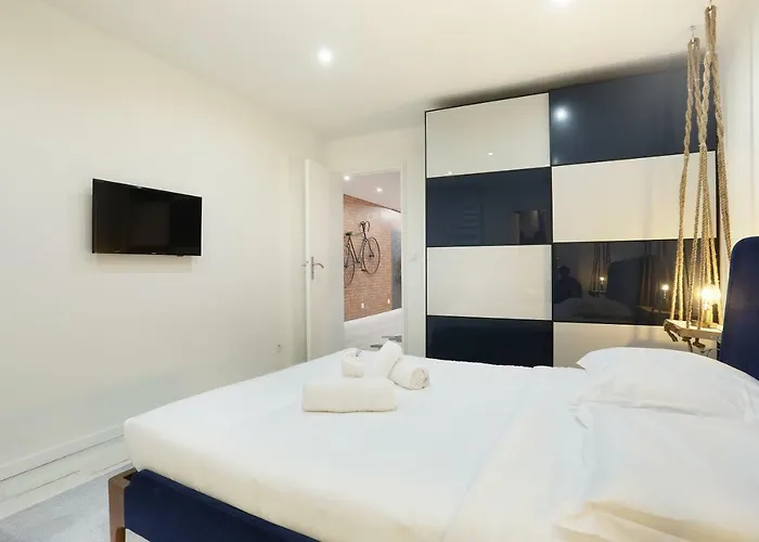 Rent A - Bonne Nouvelle